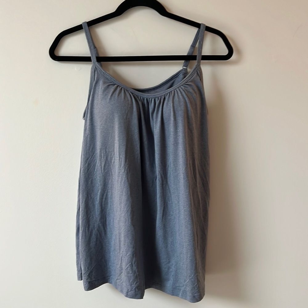 32 degrees cool tank w/ built in bra